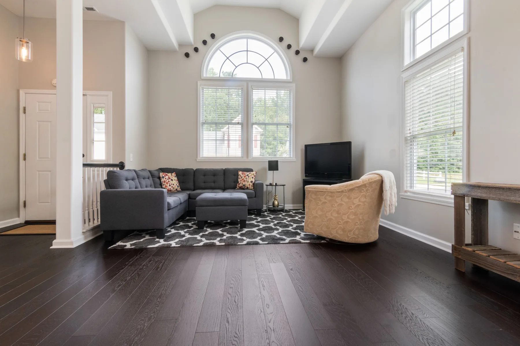 Rezon Interior Design